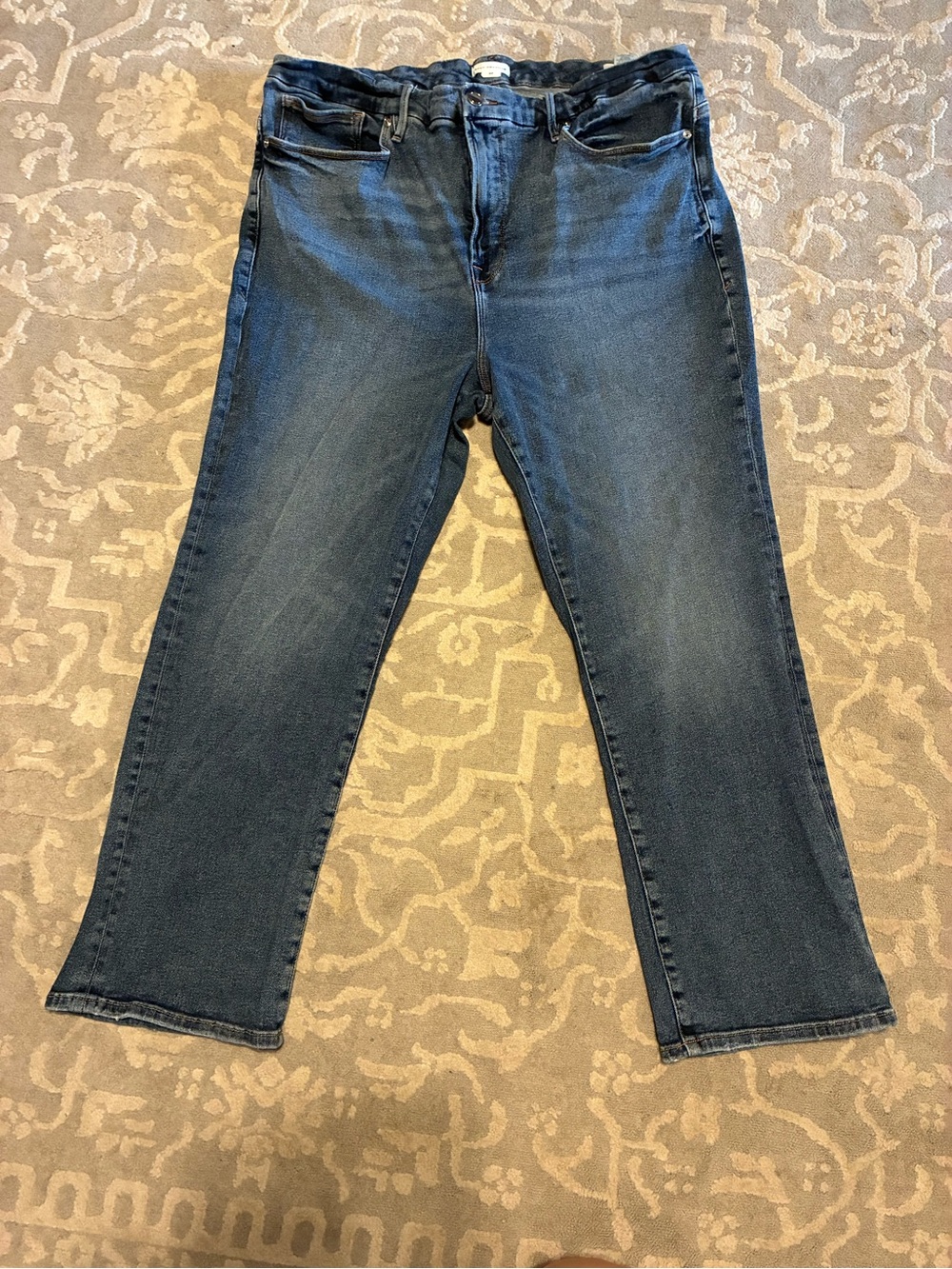 Good American Straight-Leg Jeans in Dark Denim Blue